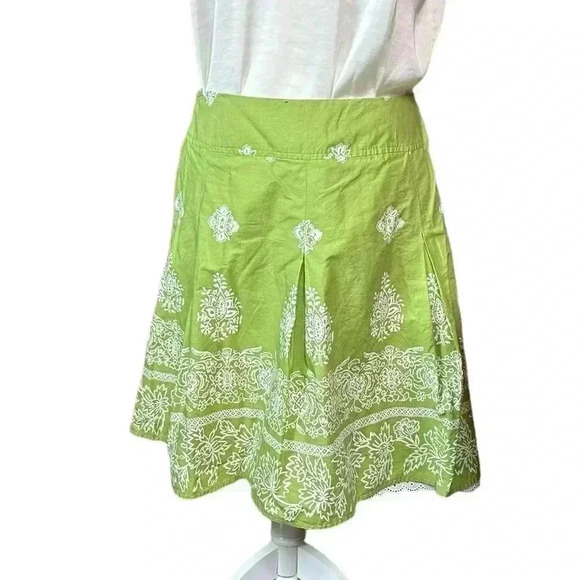 Talbots Spring Green White Garden Party Skirt with White Eyelet-Trimmed Lining - Picture 2 of 6